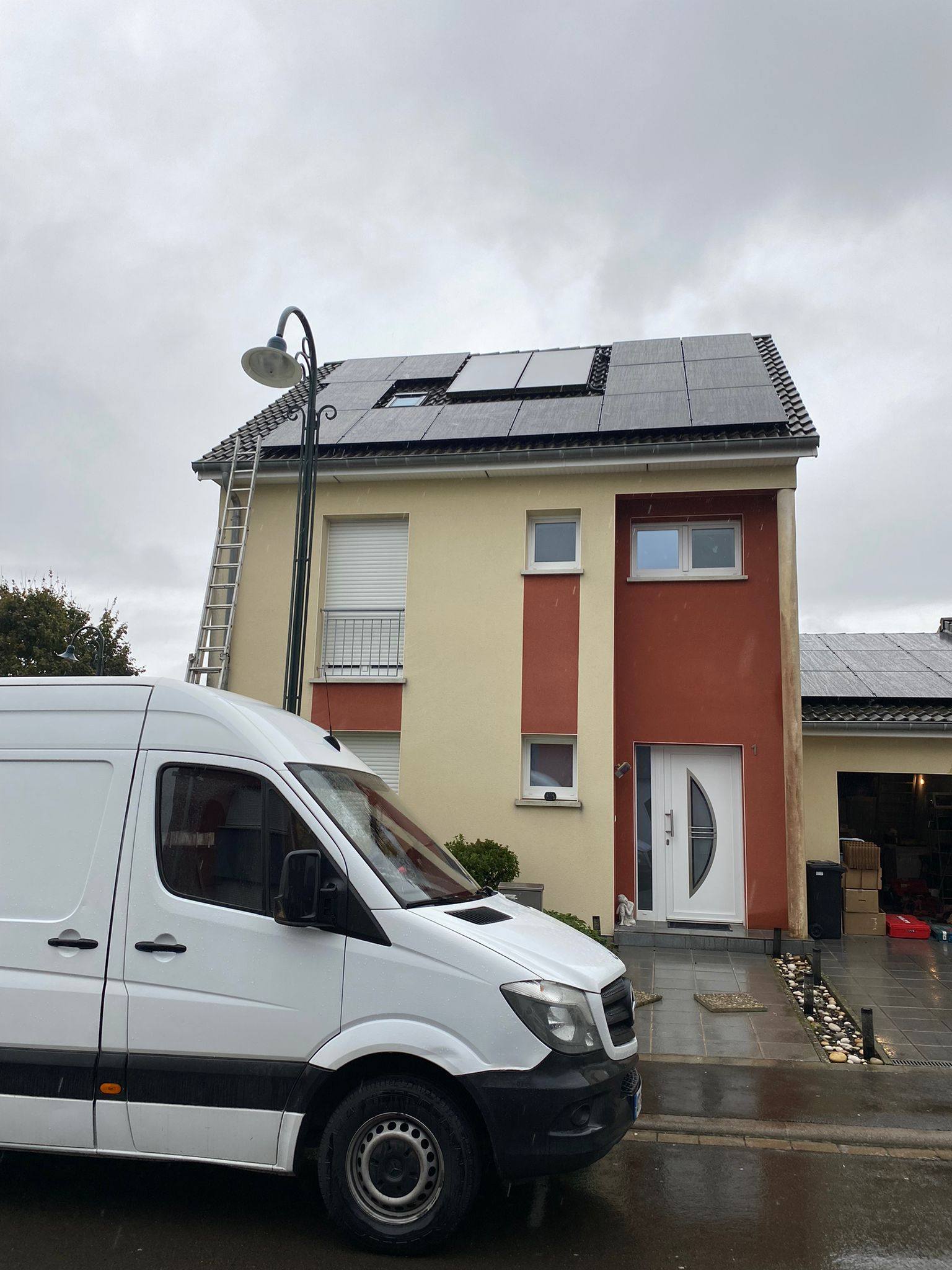 Installation de 35 panneaux solaires à Berdorf au Luxembourg