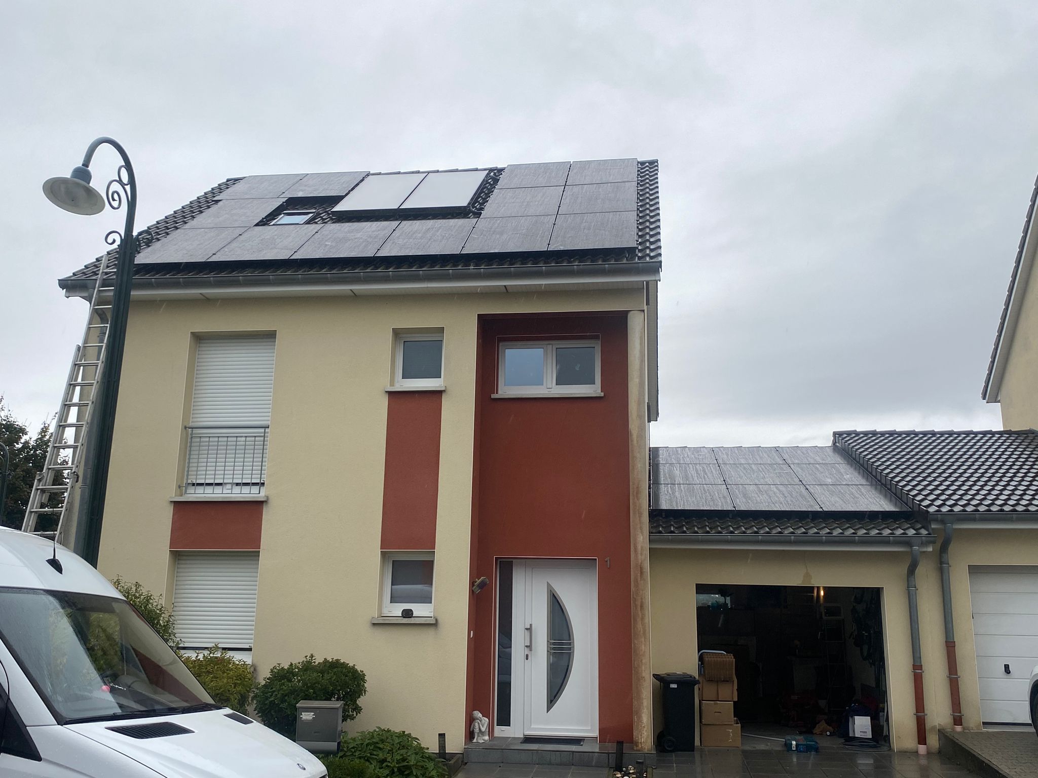 Installation de 35 panneaux solaires à Berdorf au Luxembourg